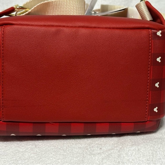 Disney 100 Mickey & Minnie Mouse Holiday Collection 11" Funko Mini Backpack - Picture 5 of 6